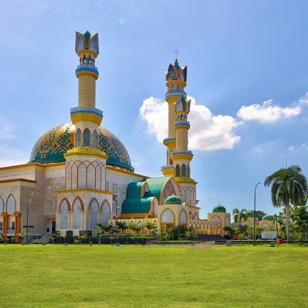 Mengapa Lombok Disebut Pulau Seribu Masjid?
